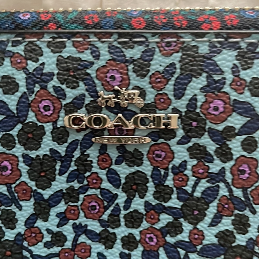 Wallet - Picture 2 of 4